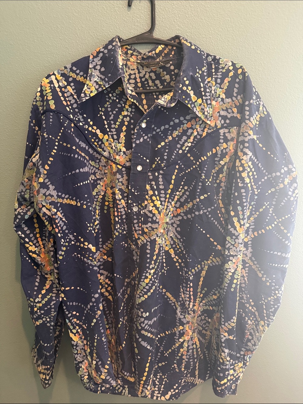 Men's 70’s Abstract Dot-Print Pearl Snap Shirt